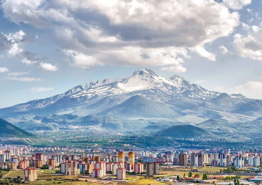 Kayseri Travel Guide (2026): Caesar’s City Between Erciyes & Cappadocia