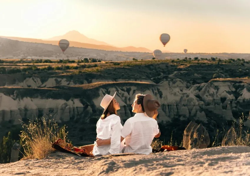 Best Cappadocia Photo Spots: Instagrammable Viewpoints, Sunrise Balloons & Pro Tips