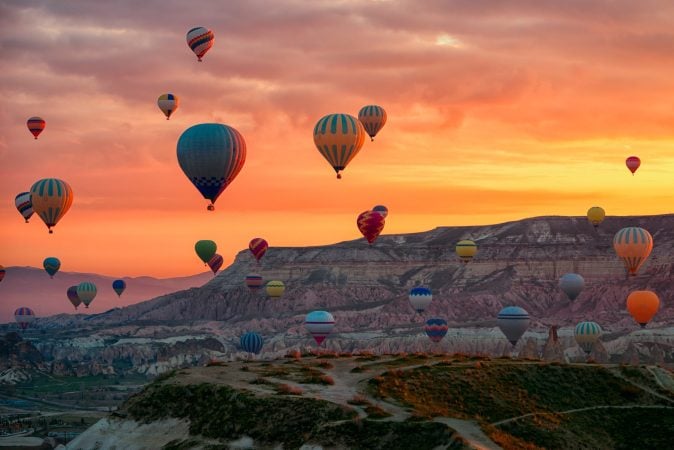 Sunrise hot air balloons goreme valley