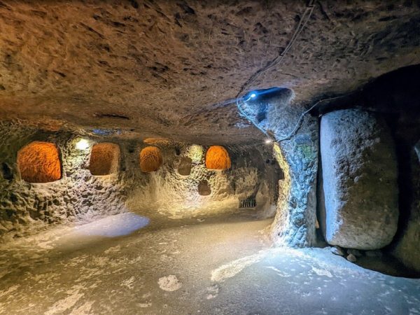 Ozkonak underground city main tunnel rooms cappadocia