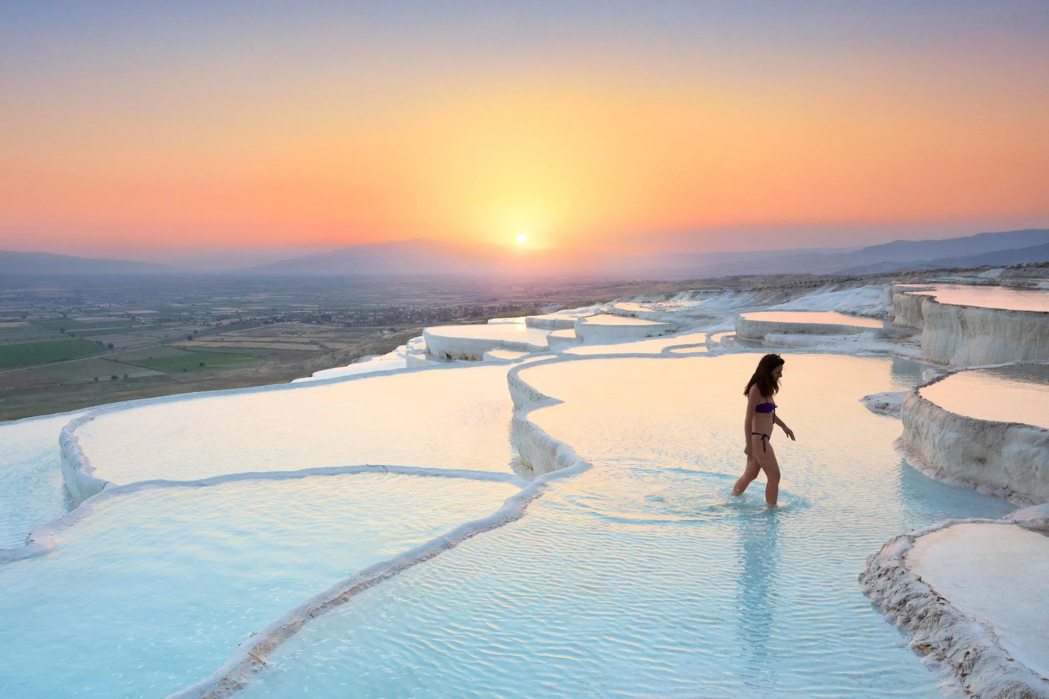 https://toursce.com/blog/wp-content/uploads/2019/11/Pamukkale-20.webp?utm_source=chatgpt.com