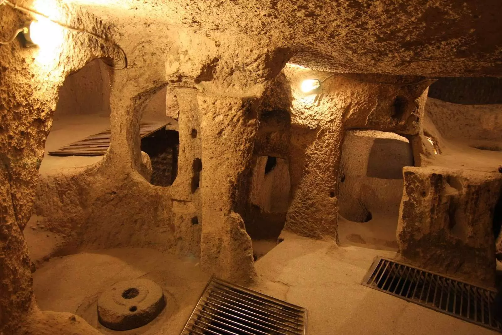 Derinkuyu Underground City / Cappadocia