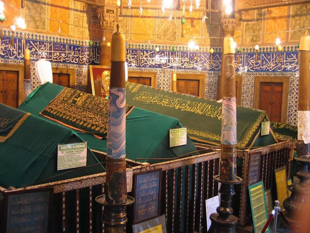 Suleymaniye Mosque Tombs