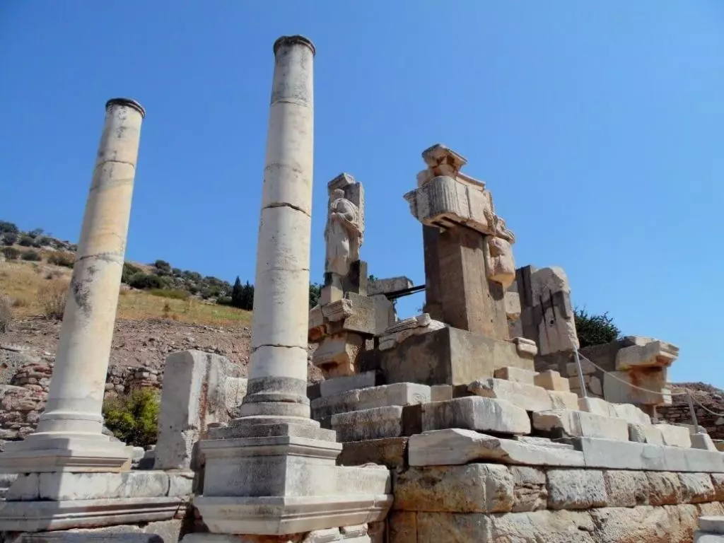 Hydreion Fountain / Ephesus Ancient City