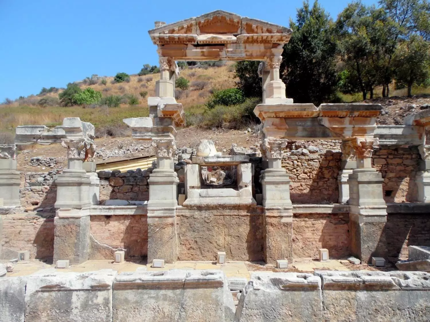 Tranius Fountain / Ephesus Ancient City