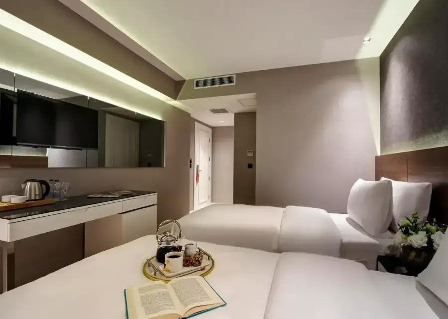 Dora Pera Hotel