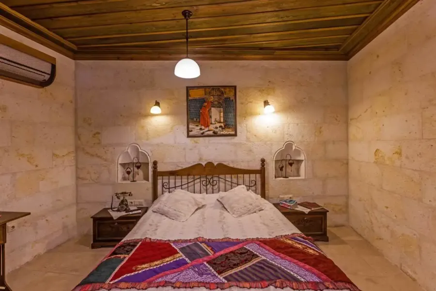 Mithra Cave Hotel