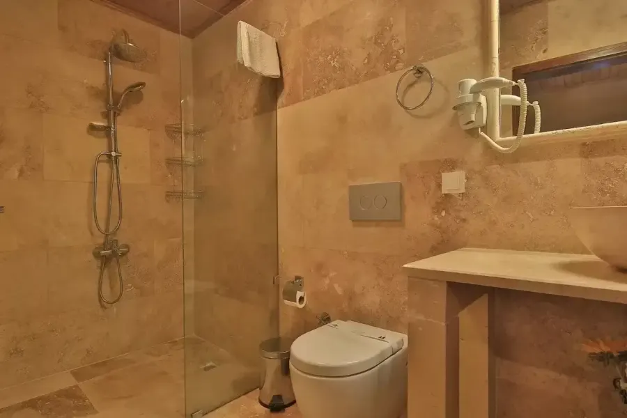 Heaven Cave Hotel