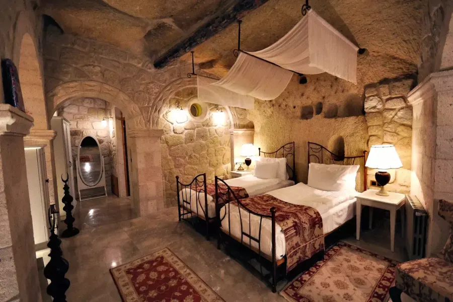 Heaven Cave Hotel