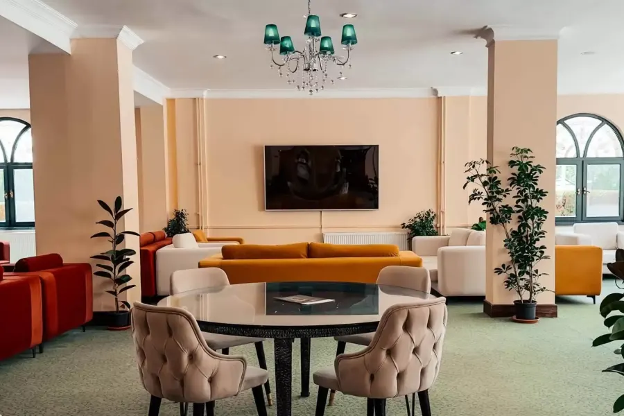 Floria Hotel