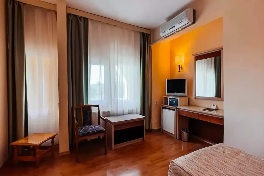 Floria Hotel