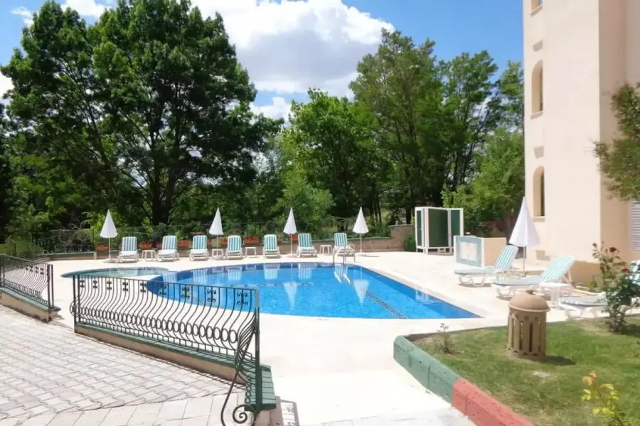 Floria Hotel