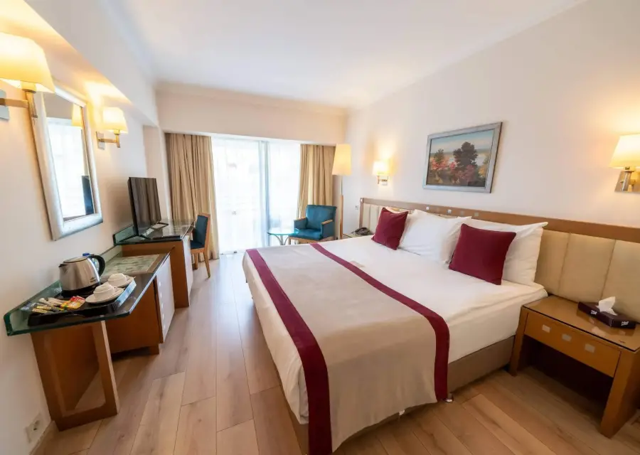 Korumar Hotel De Luxe