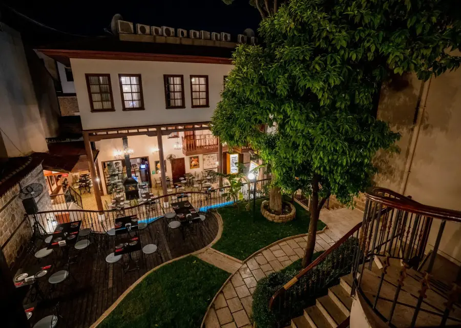 Mediterra Art Hotel