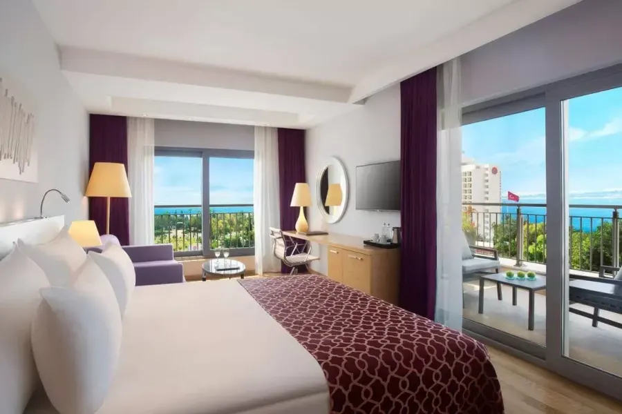 Akra Hotel