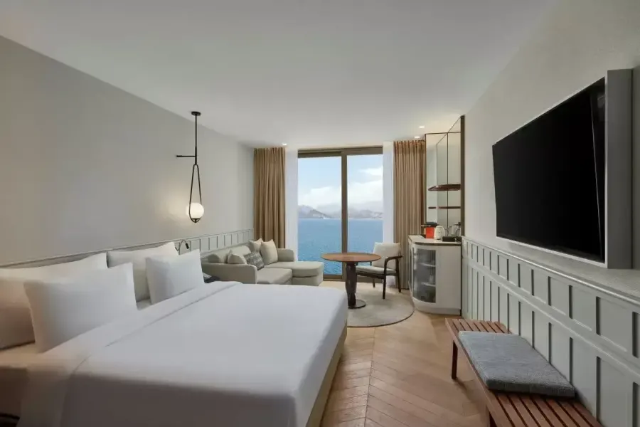 Akra Hotel