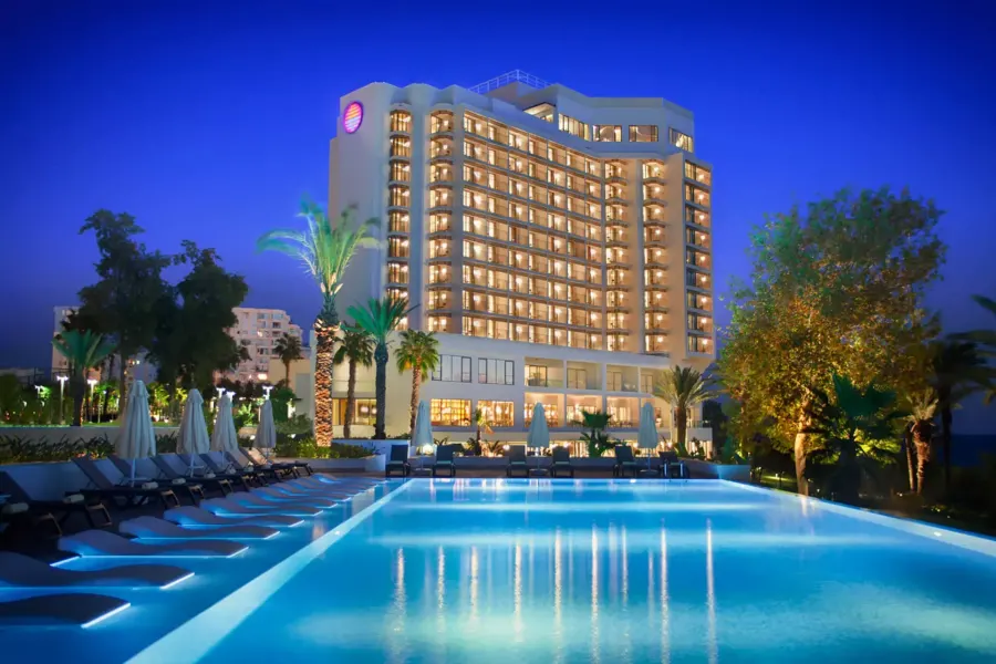 Akra Hotel