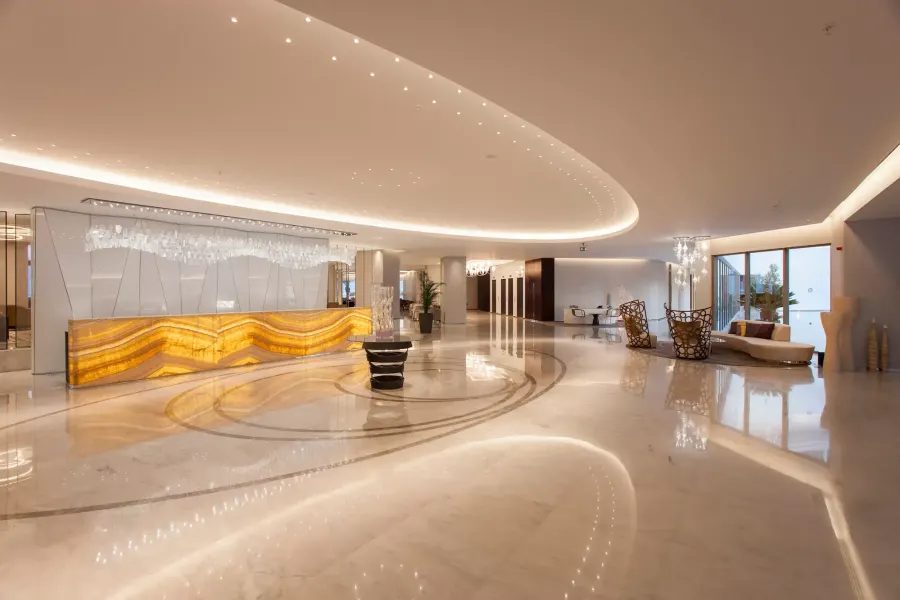 Akra Hotel
