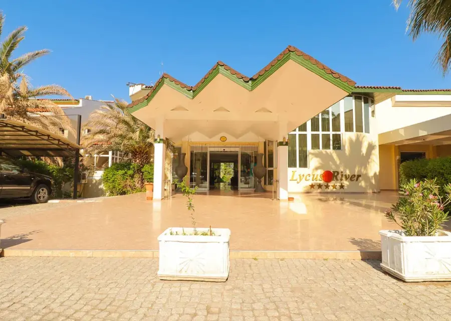Lycus River Thermal Hotel