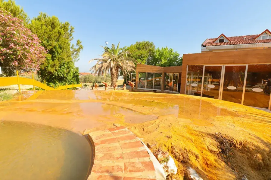 Lycus River Thermal Hotel