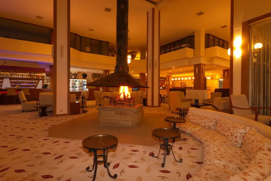Lycus River Thermal Hotel