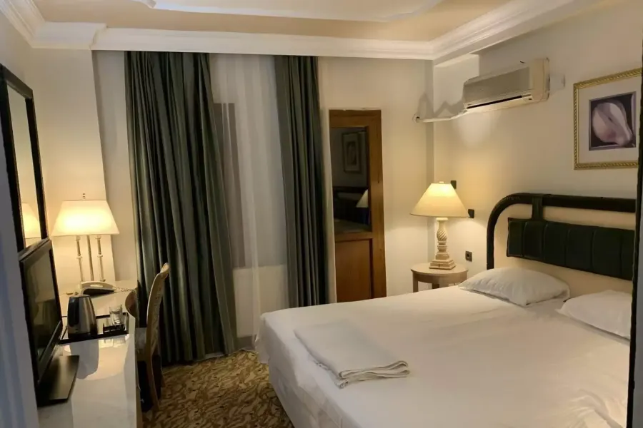 Tassaray Bardakçı Hotel