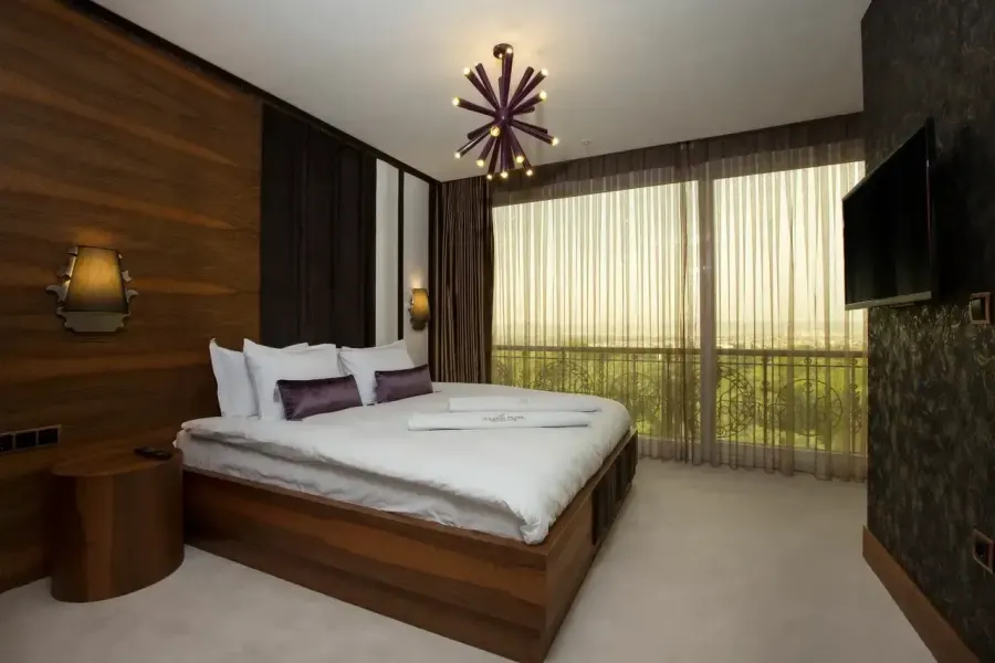 Golden Pars Hotel