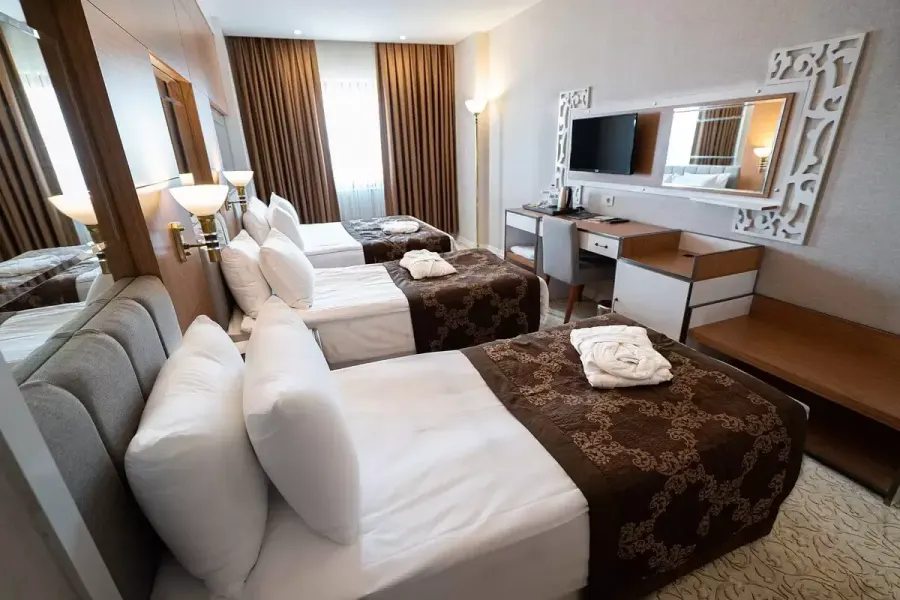 Dies Hotel