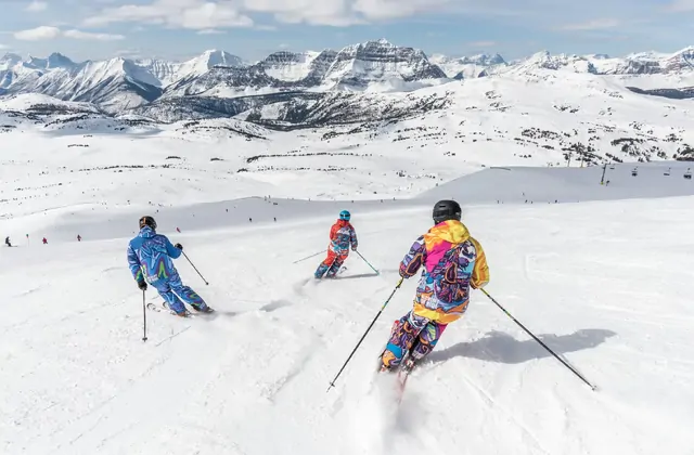 Group ski lesson on wide snowy slopes at Erciyes Ski Resort in Kayseri
