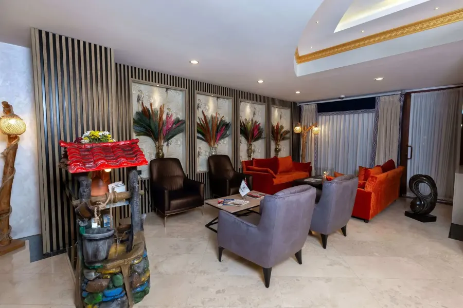 Grand Ani Hotel