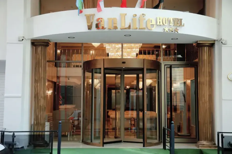 Van Life Hotel