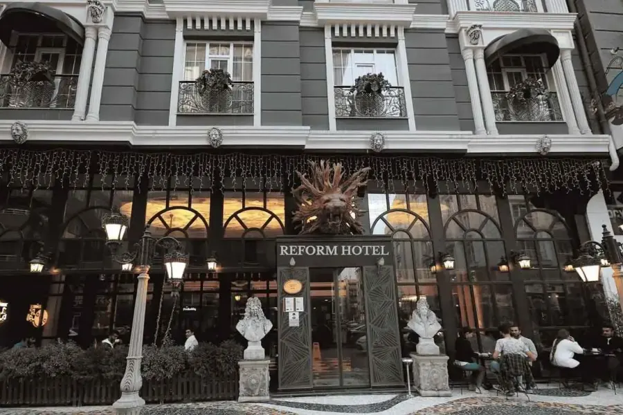 Reform Hotel