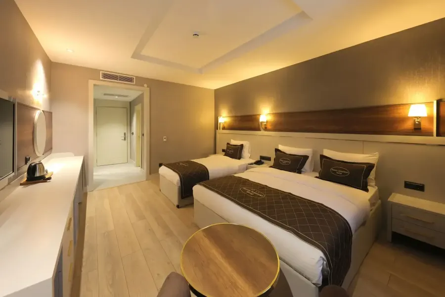 Rocci̇a Downtown Hotel