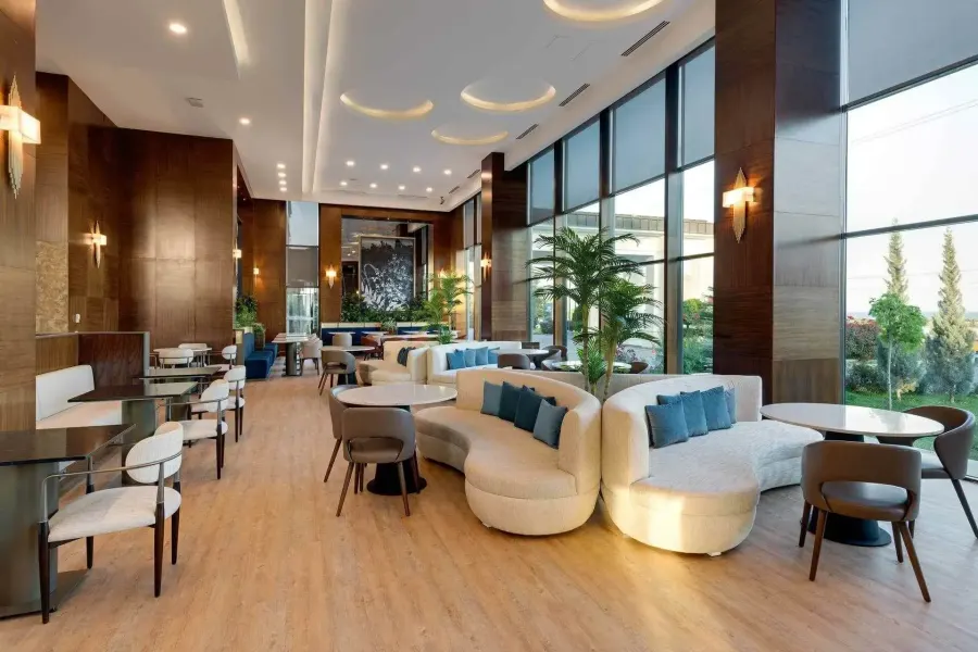 DoubleTree by Hilton Hotel Van