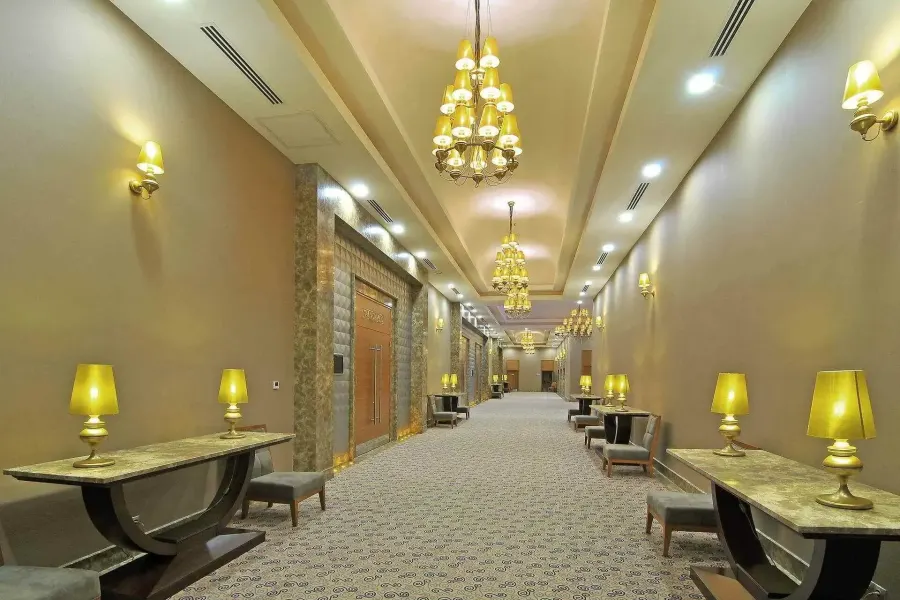 DoubleTree by Hilton Hotel Van