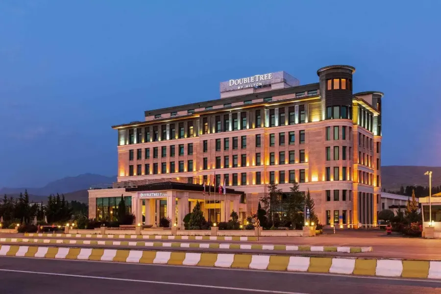 DoubleTree by Hilton Hotel Van
