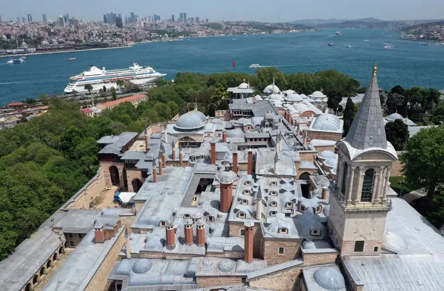 Vista panoramica del complesso del Palazzo Topkapi a Istanbul