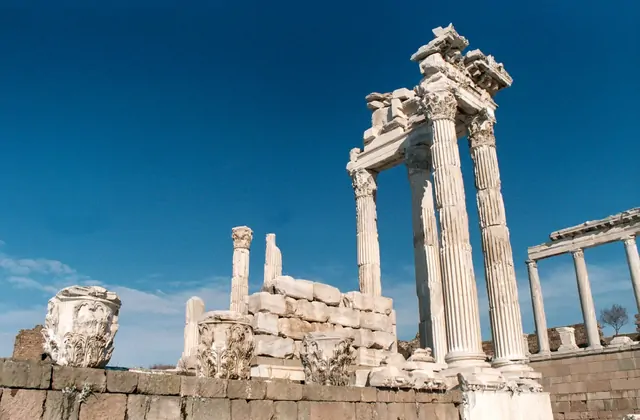 Pergamon temple columns against a clear blue sky in Turkey