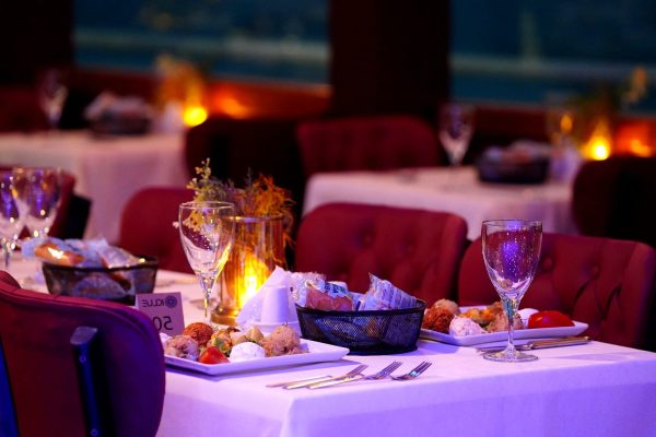 Bosphorus Dinner Cruise Table