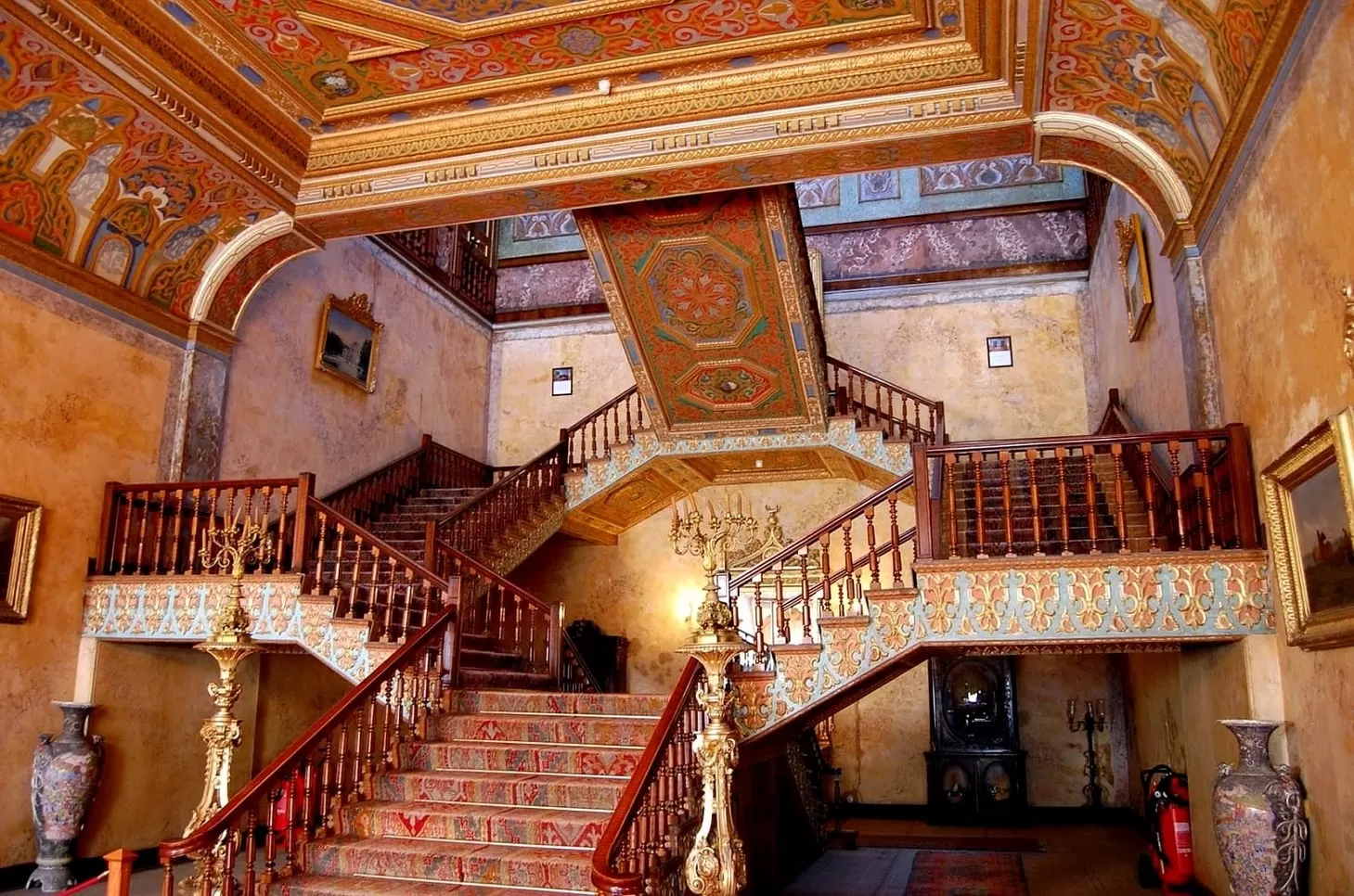 Istanbul Beylerbeyi Palace Museum 5