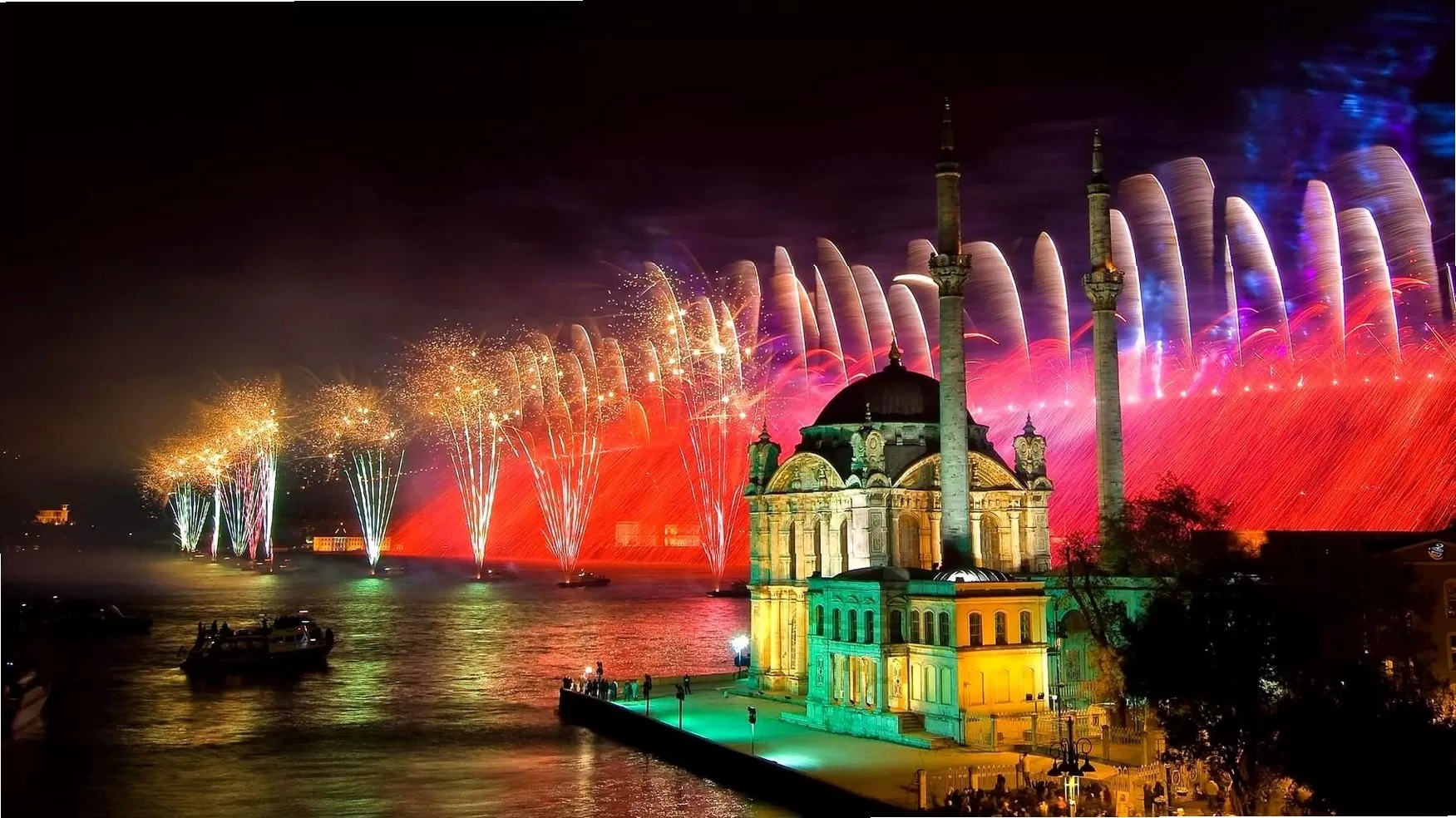Istanbul New Year Party Bosphorus 2
