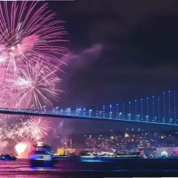 Istanbul New Year Party Bosphorus 9